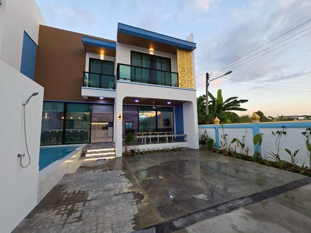 Soi Nathomthian 26