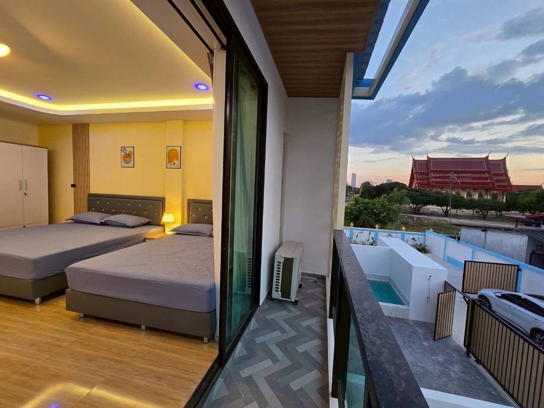 Soi Nathomthian 26