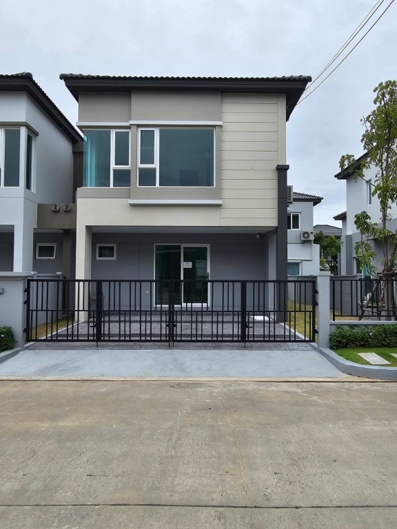 Grand Pleno Mega Bangna
