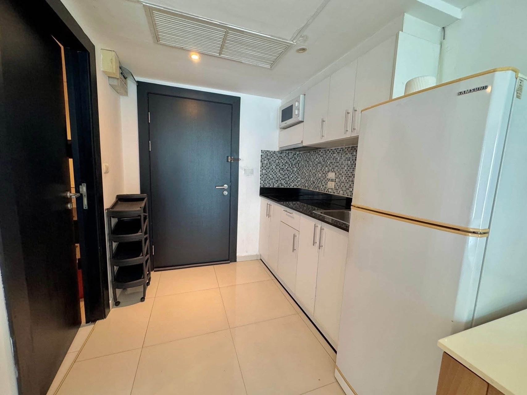 Centara Avenue Residence 