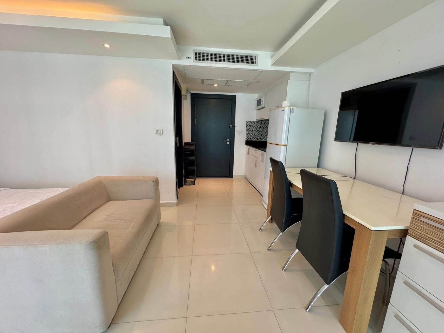 Centara Avenue Residence 