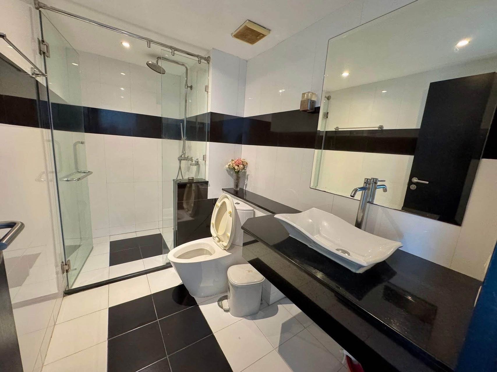 Centara Avenue Residence 