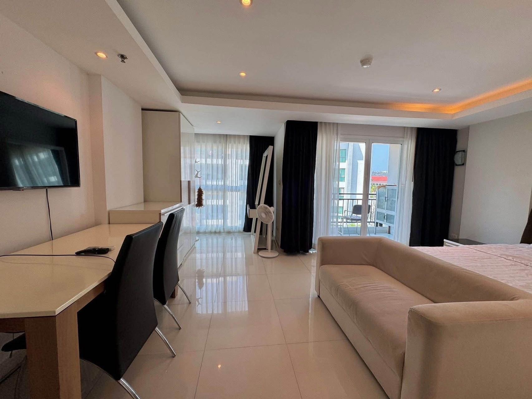 Centara Avenue Residence 