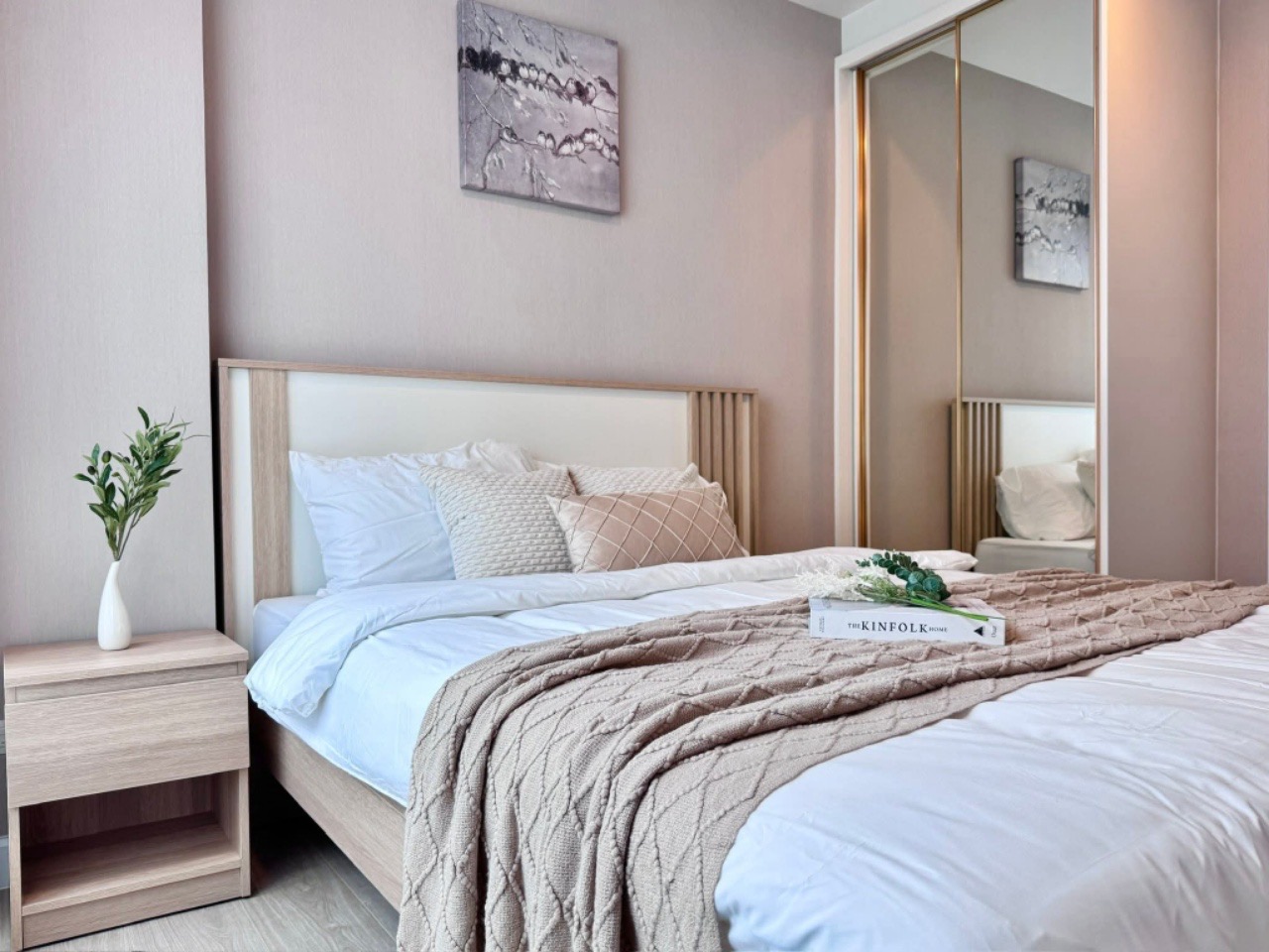 Metro Luxe Riverfront Rattanathibet
