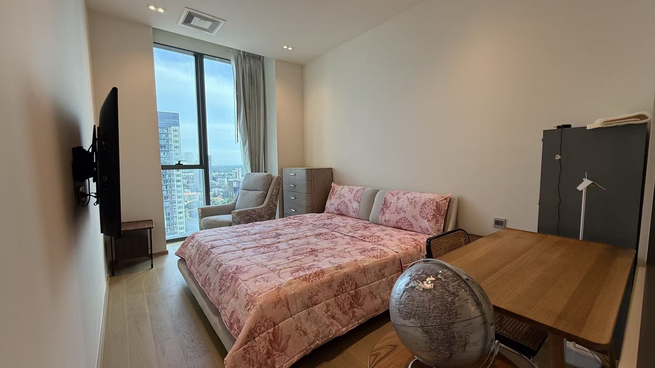 The Strand Thonglor