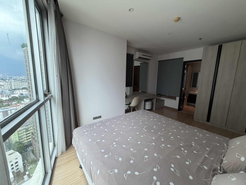  Sky Walk Residences